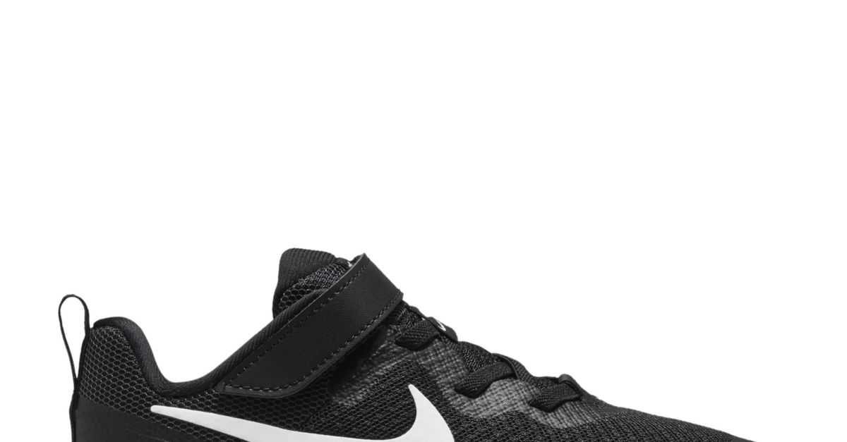 konservativ Sprede London Køb Nike Revolution 6 til Børn i Black/White til 279 kr | SPORTMASTER